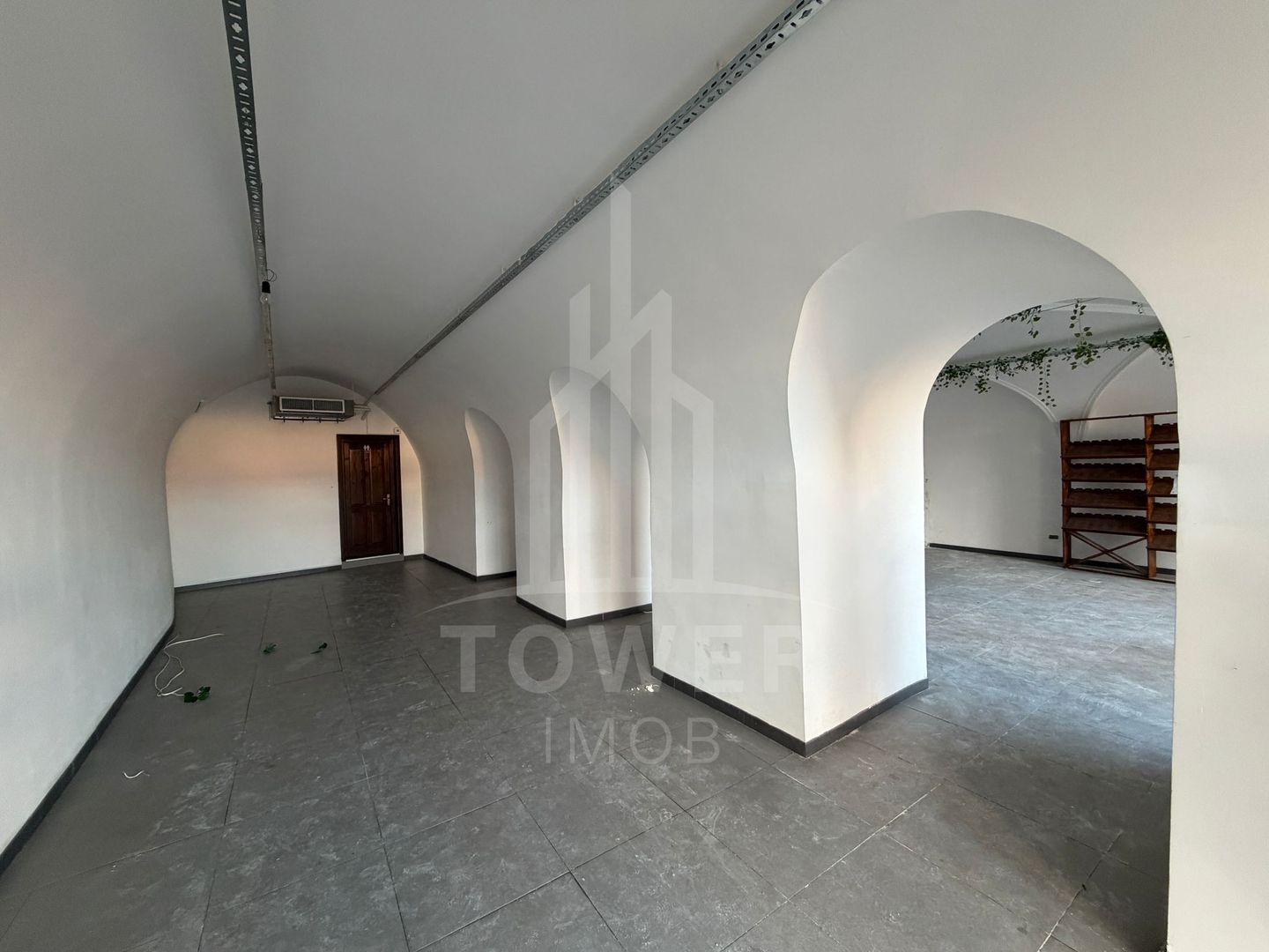 Spațiu comercial ULTRACENTRAL de închiriat – 195 mp - Poză 3