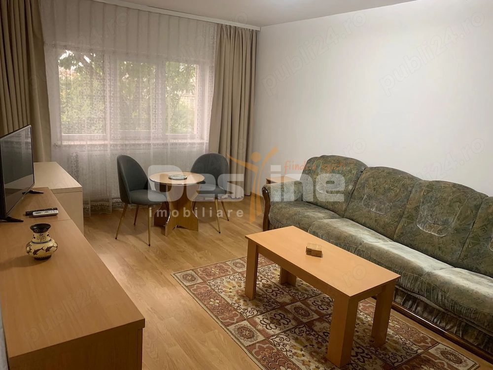 Inchiriez apartament 2 camere, zona Trocadero - Poză 1