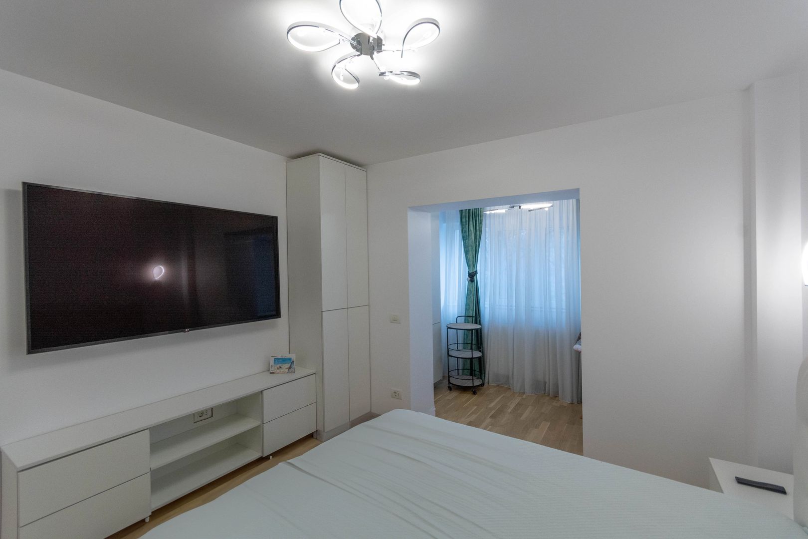 Calarasilor | 3 camere | Mai bine nu se poate, mai frumos nu exista - Poză 19