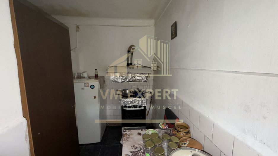 CASĂ 4 CAMERE TEREN 233 MP CENTRU CAMPULUNG - Poză 11