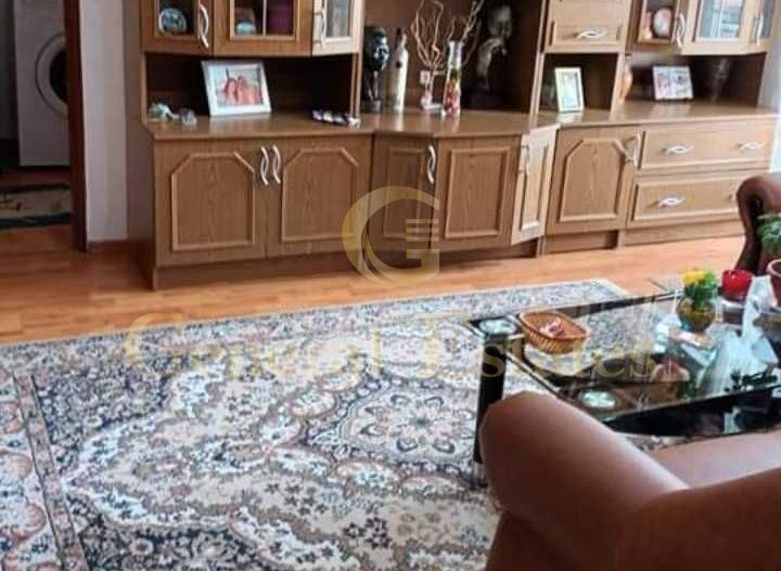 Vand APARTAMENT 3 CAMERE Tohan Blocuri - Poză 1