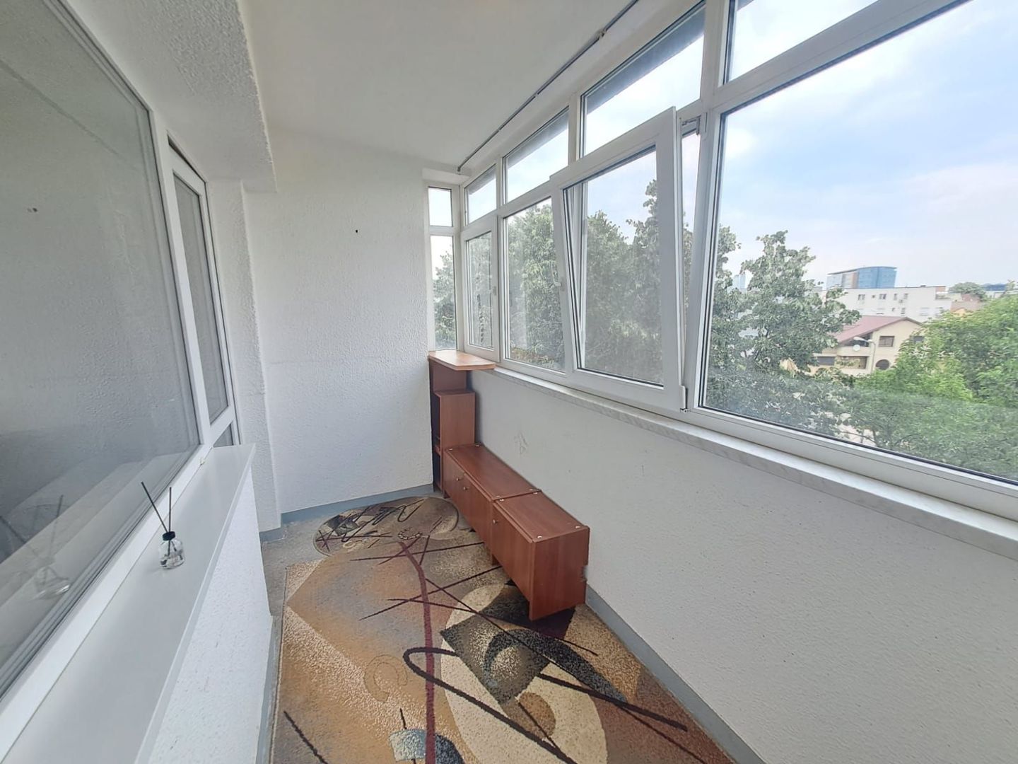 Apartament 3 camere Metrou 1 Mai - Poză 11