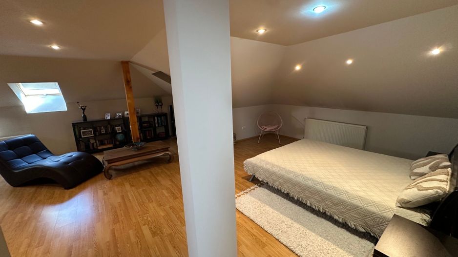 Casa Parter + Mansarda în Braytim - Poză 29
