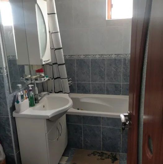 Apartament 2 camere, Piata Centrala - Poză 4