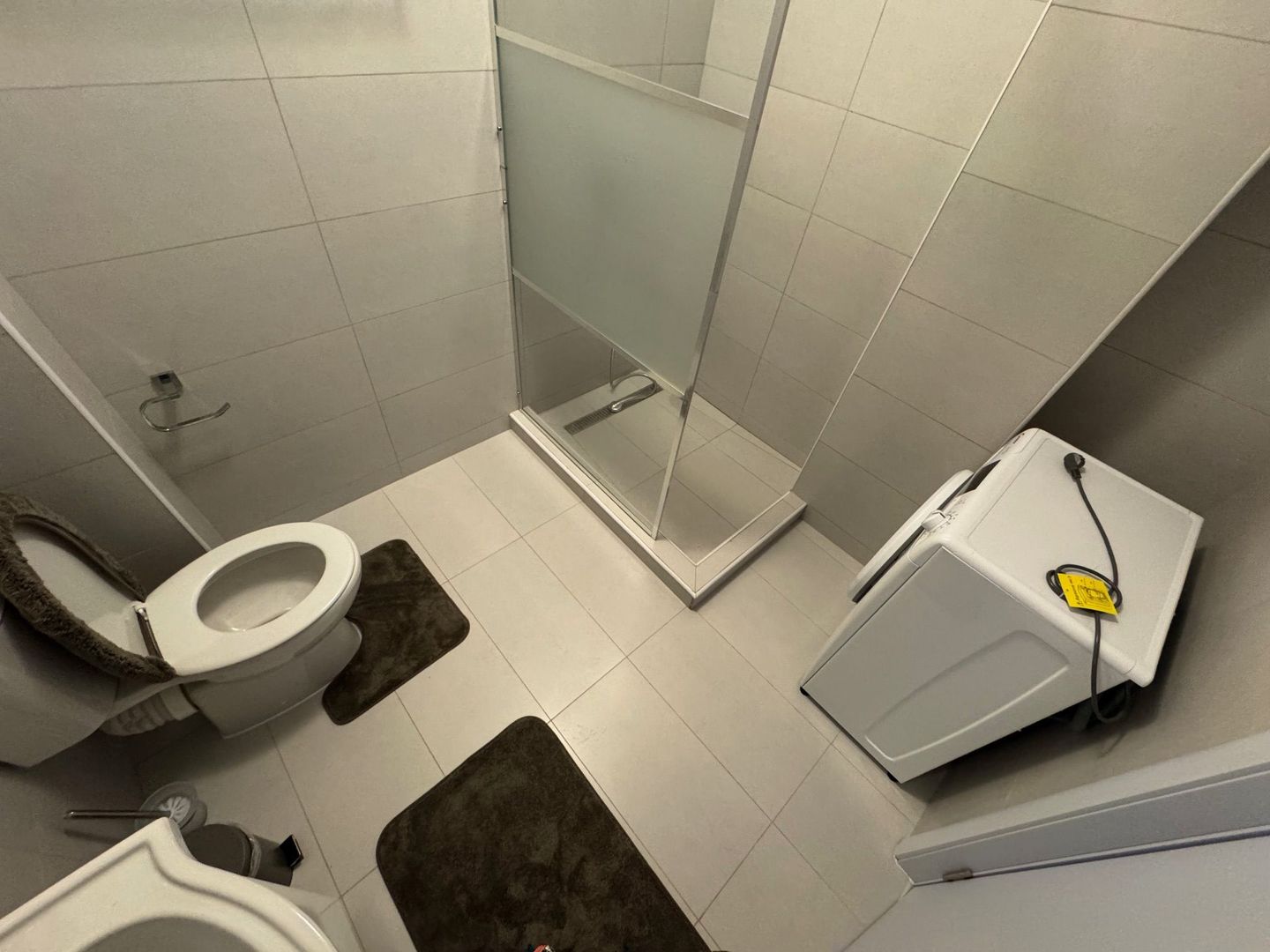 Ap 2 camere Otopeni 23 august, PRIMA CHIRIE, LUX - Poză 10