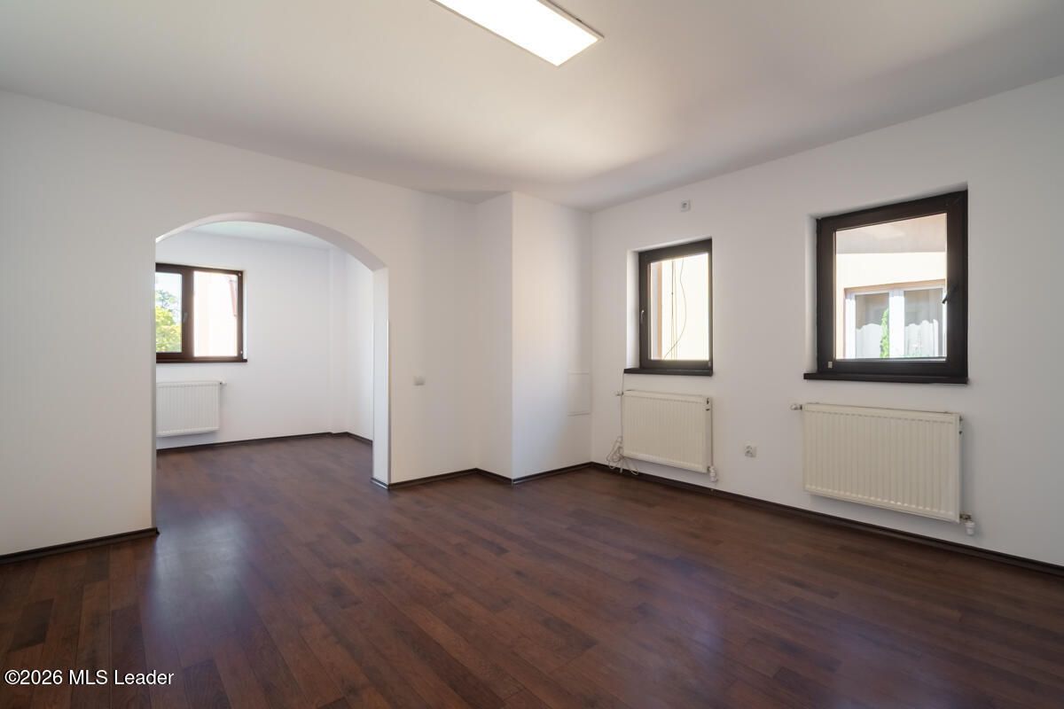 Cotroceni - Carol Davila, Townhouse 232 Mp - Oportunitate Rara - Poză 3