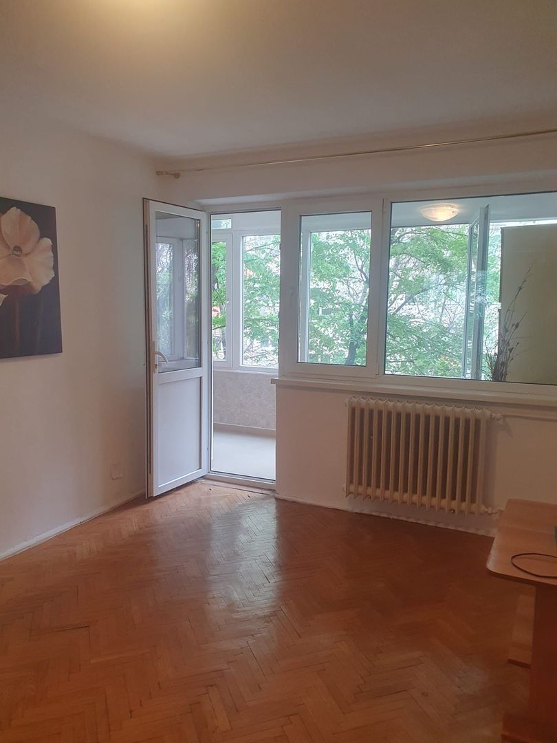Apartament cu doua camere, bulevardul Obregia, 90.000€ - Poză 2