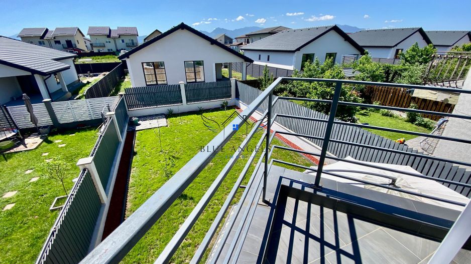 Casa PET FRIENDLY, tip duplex, Sanpetru, strada - Poză 1