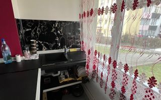 Garsonieră de vânzare – zona Micro 7, demisol - Poză 3