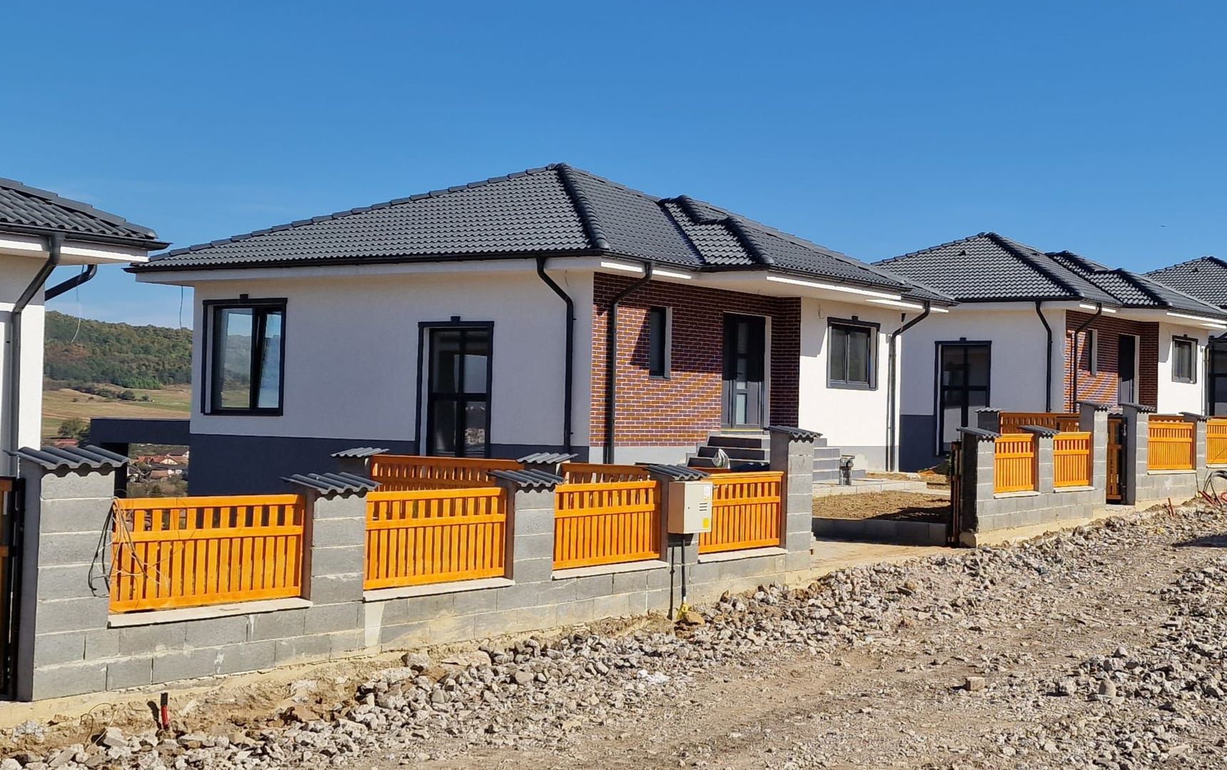 Casa 4 camere,120mp,504mp și 900 mp teren, 0%comision - Poză 1