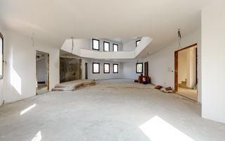 Clădire comercială în zona Grădiște. - Poză 21