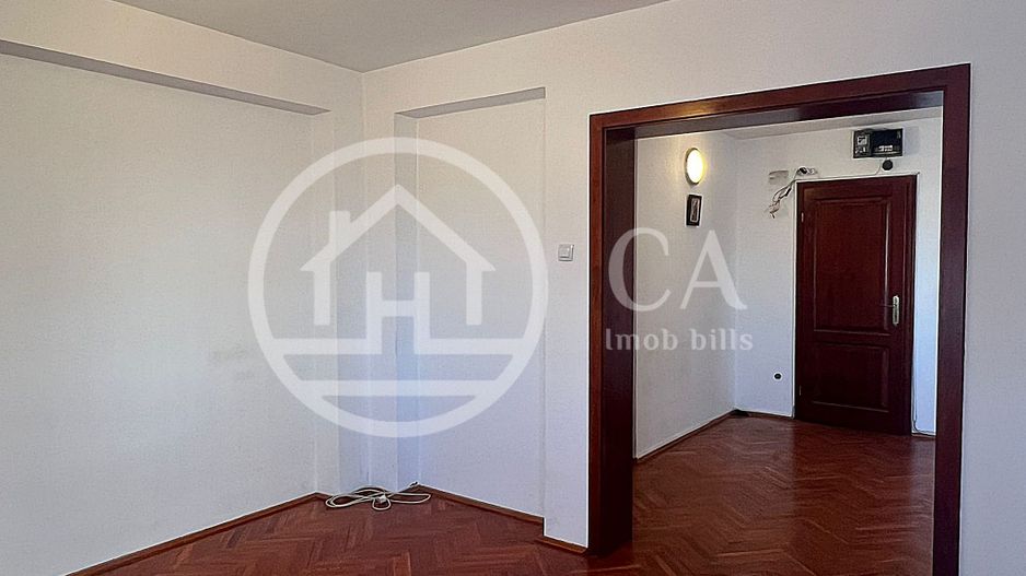 Apartament cu 4 camere de vanzare Ultracentral Oradea - Poză 7