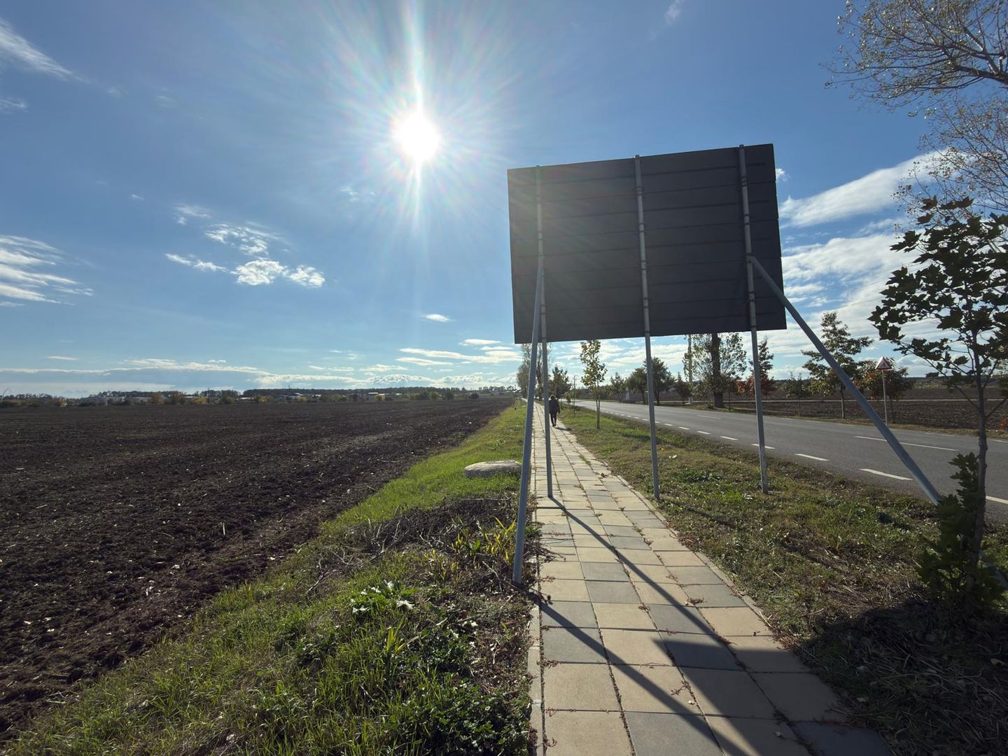 TEREN 26.500 mp -BUFTEA - INDUSTRIAL / COMERCIAL - Poză 1