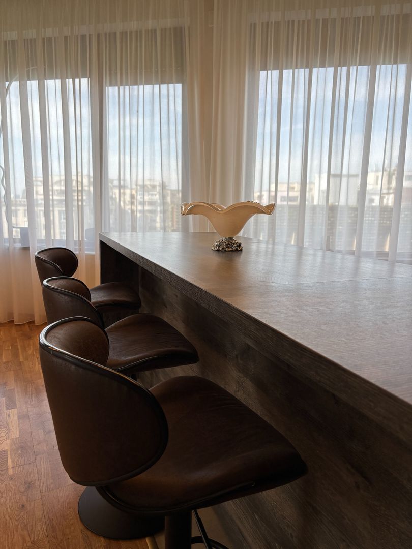 Apartament spectaculos 120 mp | Panorama către oraș | 2 Locuri Parcare - Poză 45