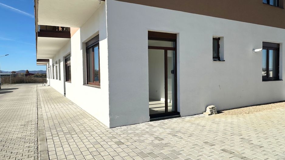 Apartament 2 camere 60 mp cu geam la baie lângă Paradisul Acvatic - Poză 9