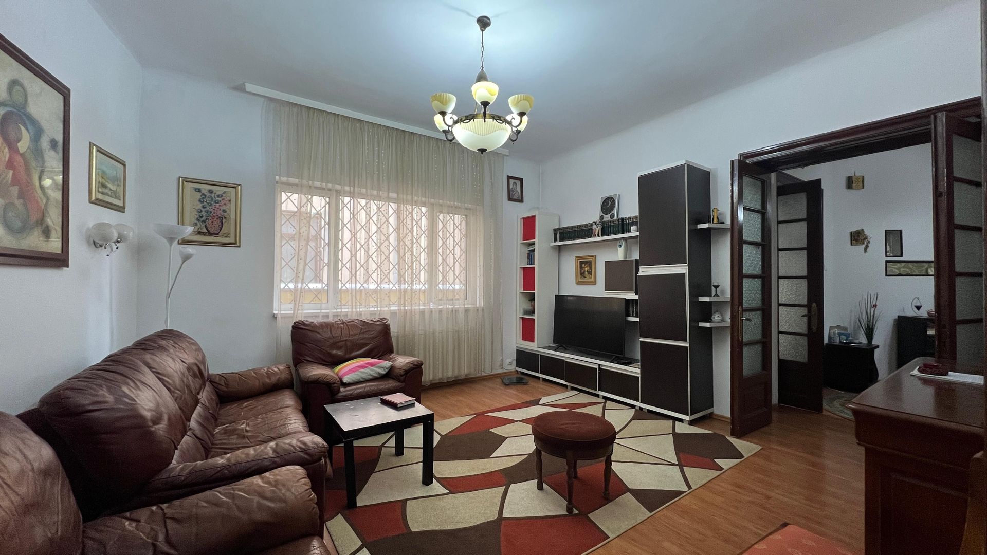 Apartament in vila P+1 | 101 mp utili | Mosilor-Armeneasca - Poză 1