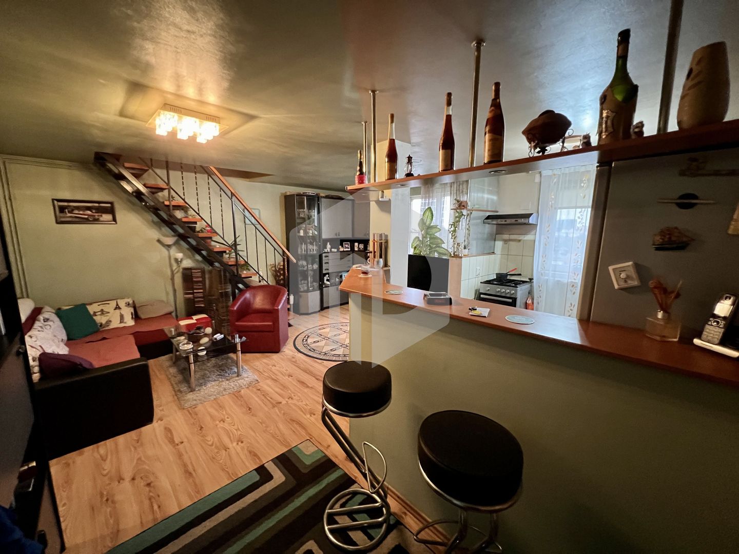 Apartament 3 camere- Aleea Steaza/ Ciresica- Vedere superba - Poză 2