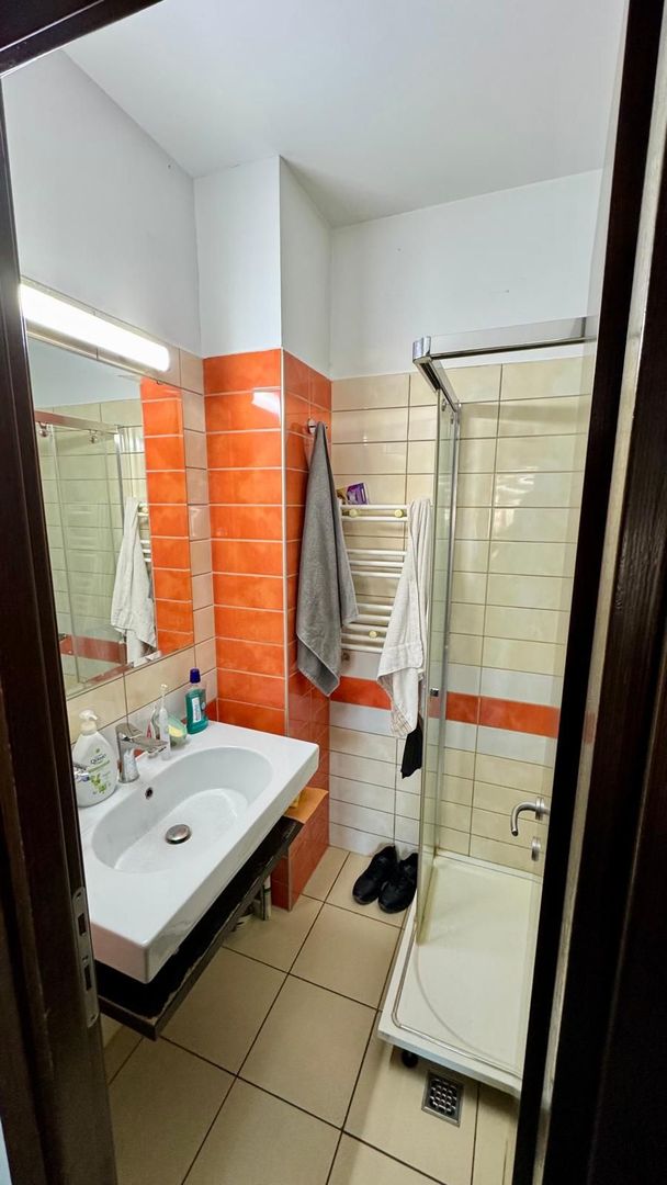 De vanzare - 3 camere decomandat etaj 4 - Splaiul Unirii - Poză 11