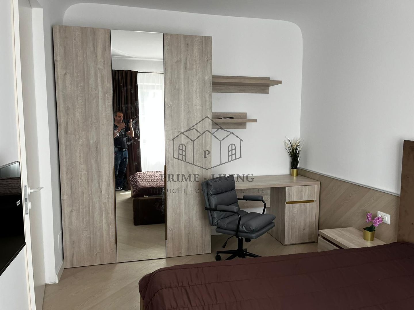 APARTAMENT COCHET CU 2 CAMERE LA INCHIRIERE IN CORTINA NORD - Poză 4