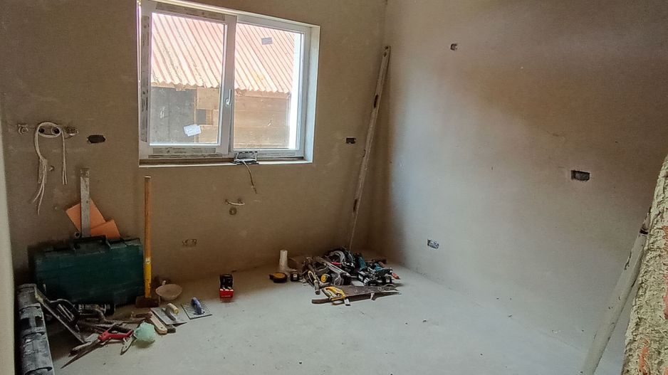 Sanandrei Duplex cu 4 Camere, Drum Asfaltat, Toate Utilitatiile - Poză 5