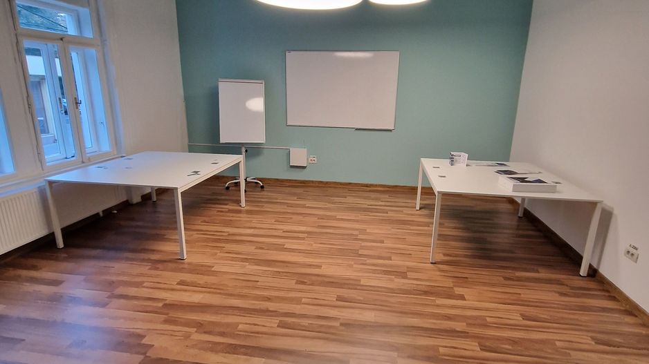 Imobil D+P+1E - 14 camere - Poză 3