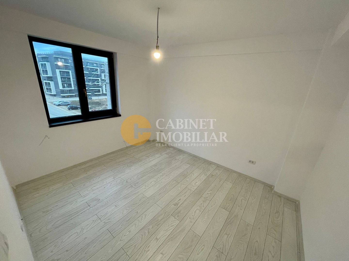 2 Camere Decomandat - Etaj Intermediar - Bloc Nou - Bucium - Poză 3