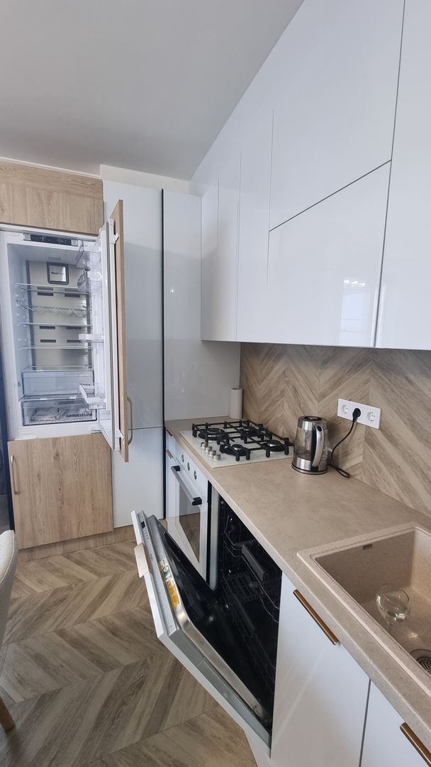 | Apartament cu 3 camere | Etaj intermediar | Floresti | - Poză 7