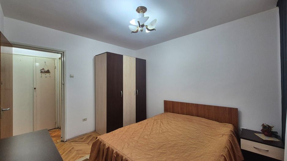 Apartament la 6 minute de gară, piata si Centru Civic, pet friendly - Poză 13