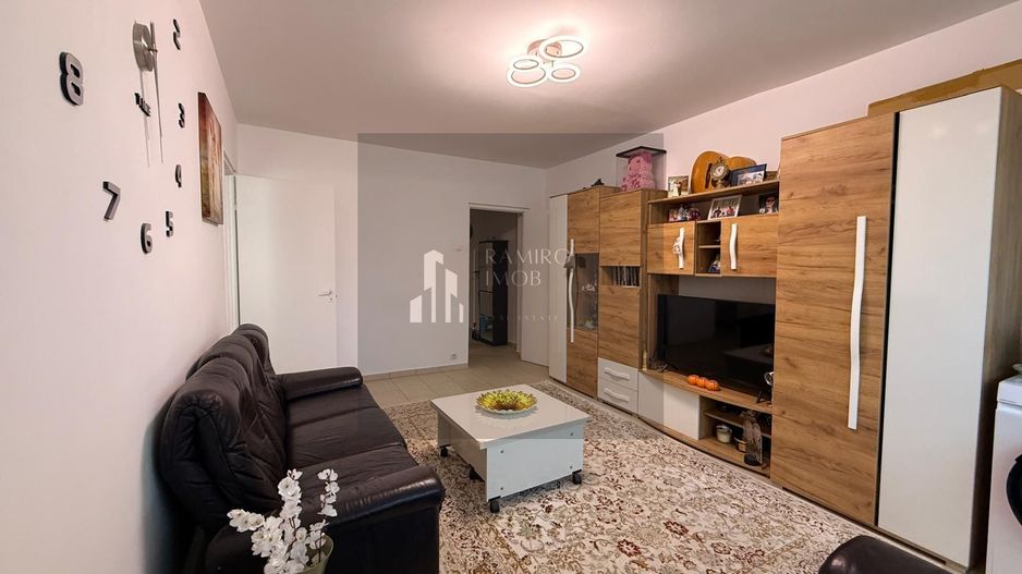 Apartament 2 camere decomandat/10 minute metrou Costin Georgian - Poză 1