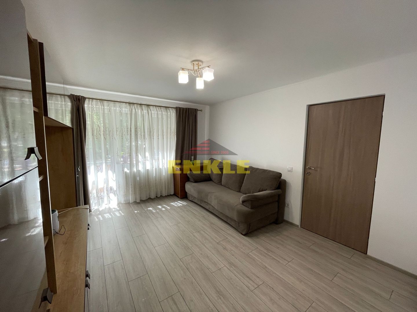 De inchiriat apartament cu 2 camere, zona Unirii - Poză 2