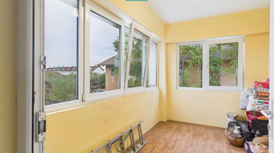 Casă cu 5 camere în Remetea Mare - Poză 7