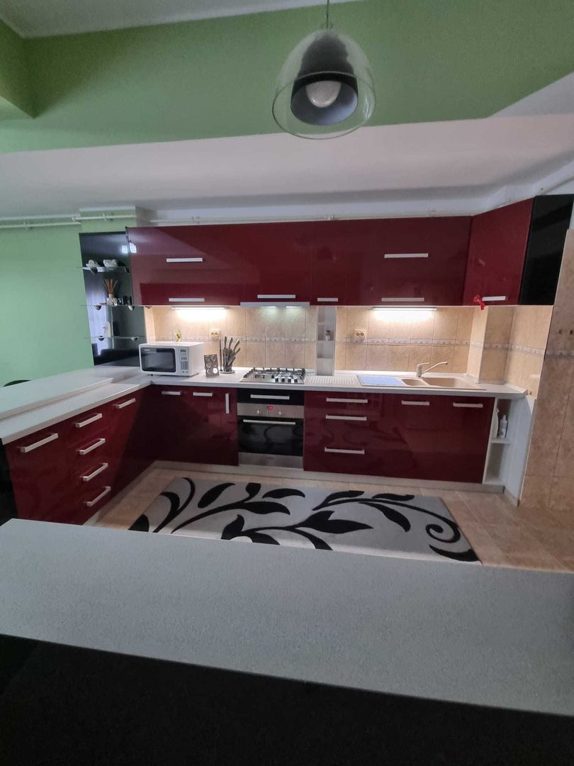 Vand apartament 90 mp in micro 17, Independentei - Poză 3