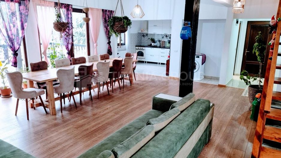 INVESTITIE Vila moderna + vila la rosu, teren 1480 padure - Poză 30