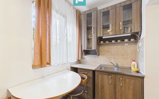 Casă cu 2 apartamente în Grădiște - Poză 10