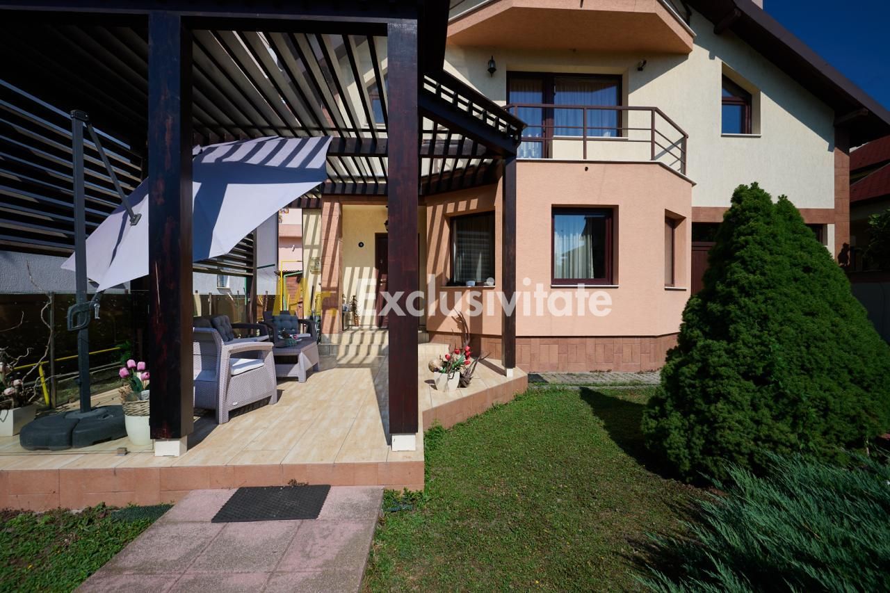 Casa + 305 mp terem curte proprie in zona rezidentiala Gavana - Poză 2