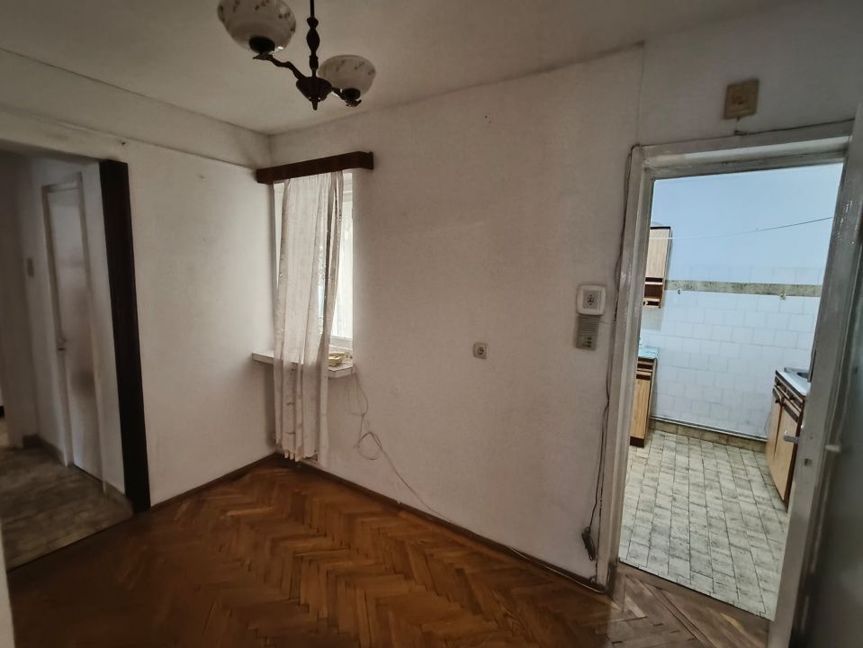 Apartament 3 camere ultracentral – Etaj 1 – 69 mp –Târgu Jiu - Poză 16