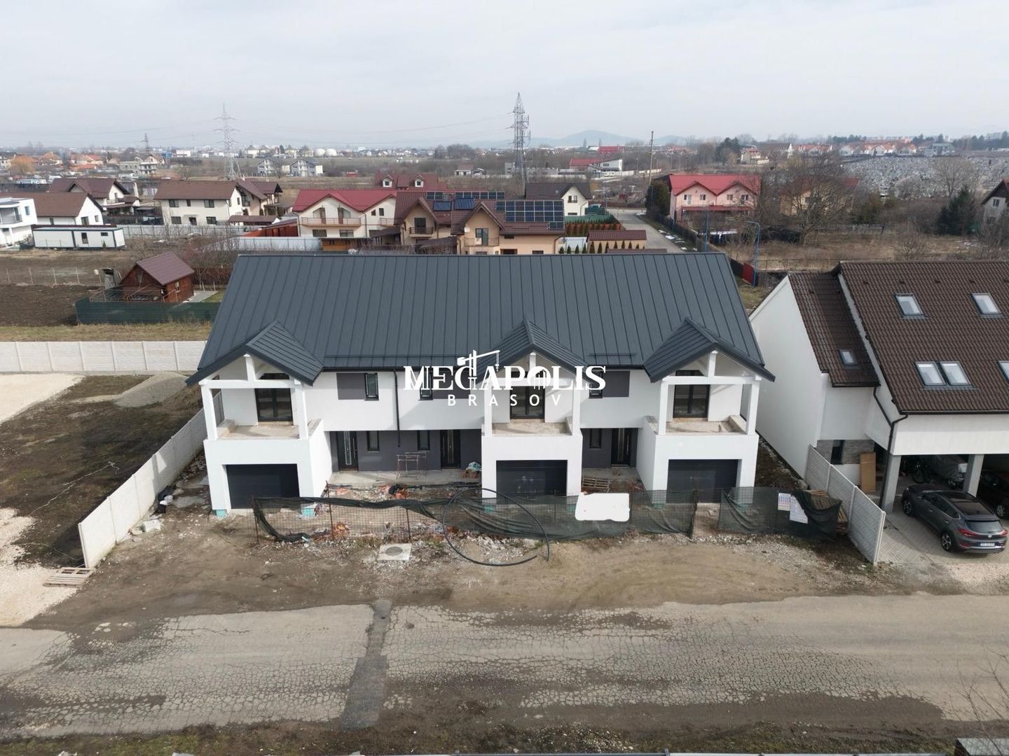 Casa cu Garaj / Predare Mai 2026 / Predare la Cheie - Poză 13