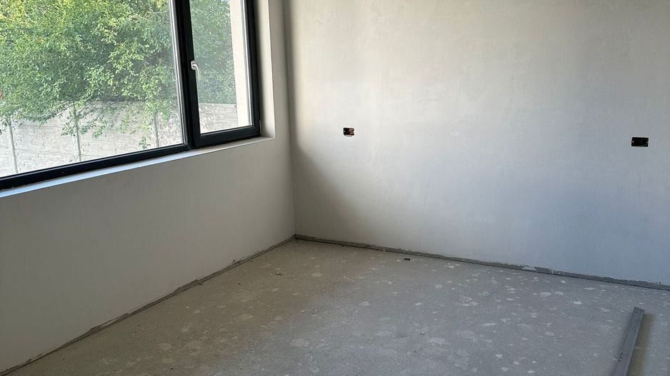Vând apartament cu două camere - Poză 2