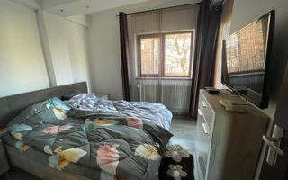 Casa moderna alcatuita din trei apartamente, zona Rovine - Poză 4