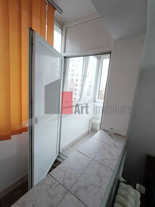 Garsonieră Pet-friendly si pentru fumatori (balcon) | 32 m²  | Vitan - Poză 4