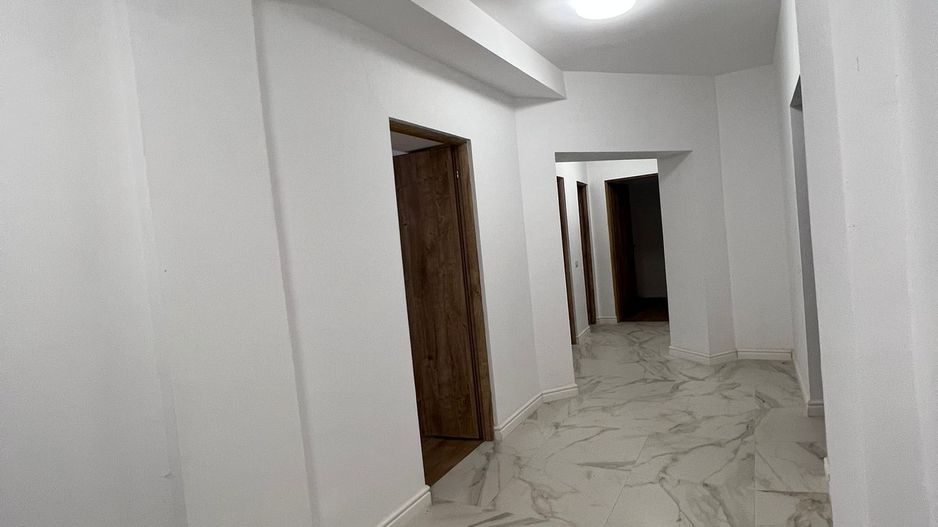 Birouri sau cabinete de Lux în Armenească - Poză 13
