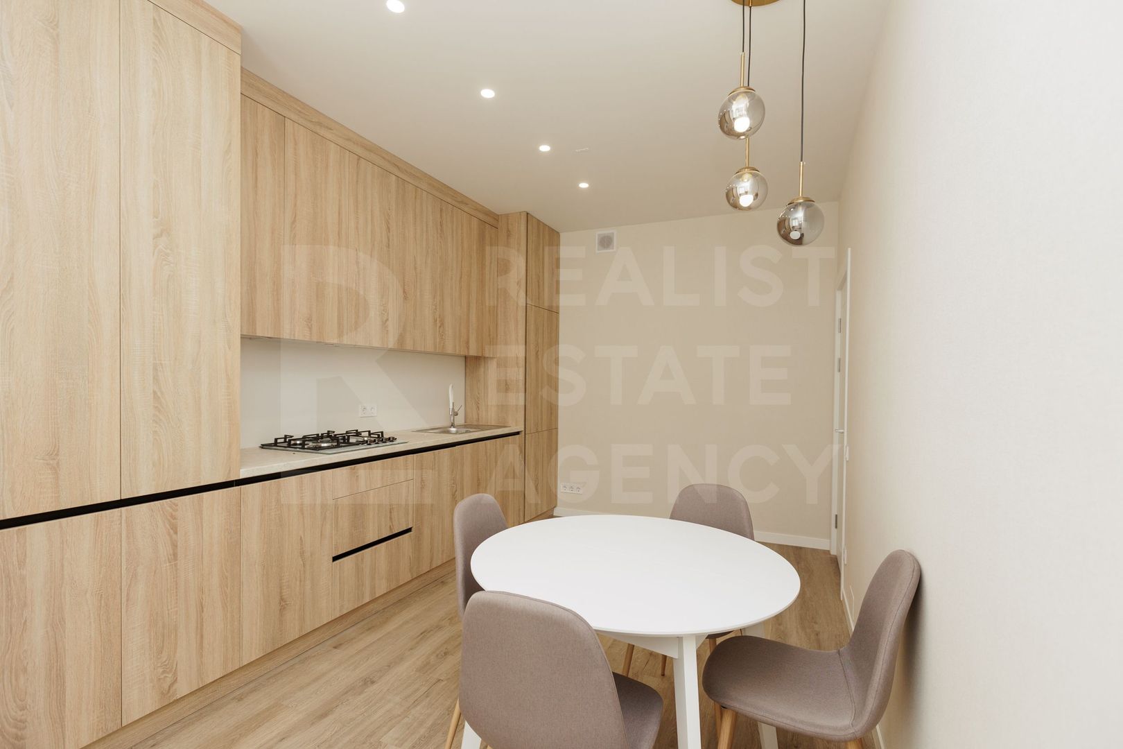 Chirie apartament, 1 cameră, strada Moara Roșie, Centru - Poză 2