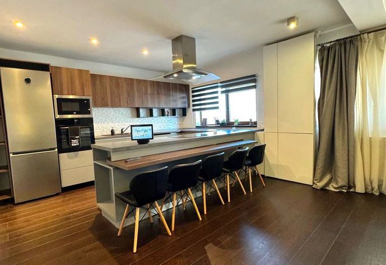 BRASADAS vinde ap 3 cam modern 106mp. mobilat, utilat, garaj. - Poză 5