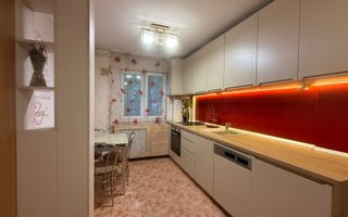 Apartament cu 3 camere in Gheorgheni piata Hermes - Poză 1