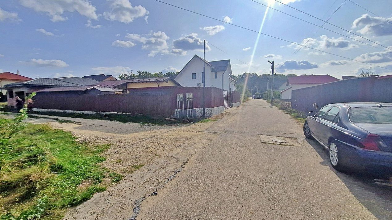 Vanzare teren strada Balotesti, langa padure, toate utilitatile - Poză 3