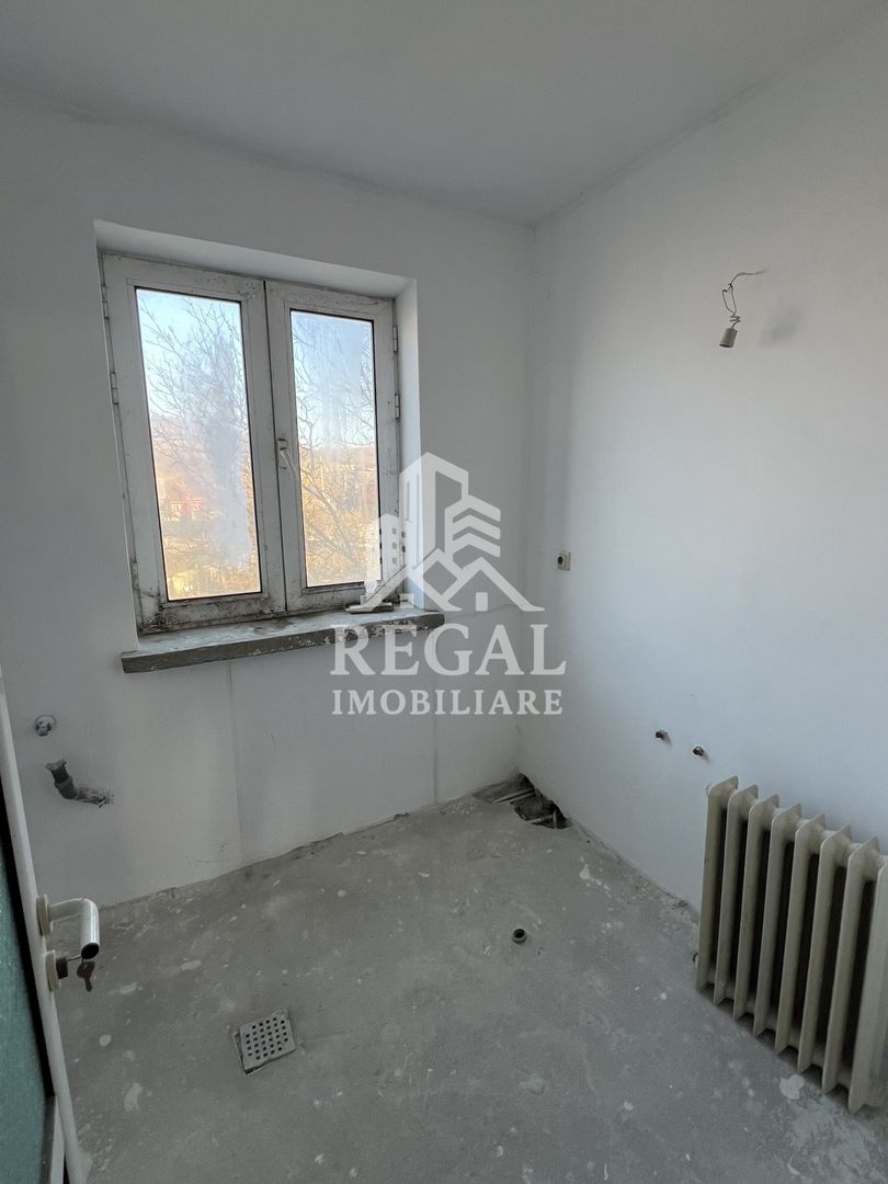 Casă de vânzare în sat Bos – oportunitate pentru locuință sau afacere - Poză 8