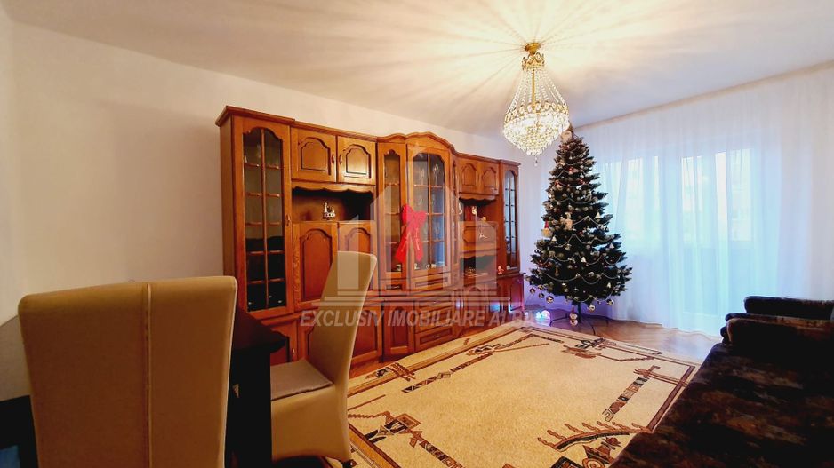 Apartament 5 camere decomandate | 100 mp | Mobilat si utilat | Cetate - Poză 2