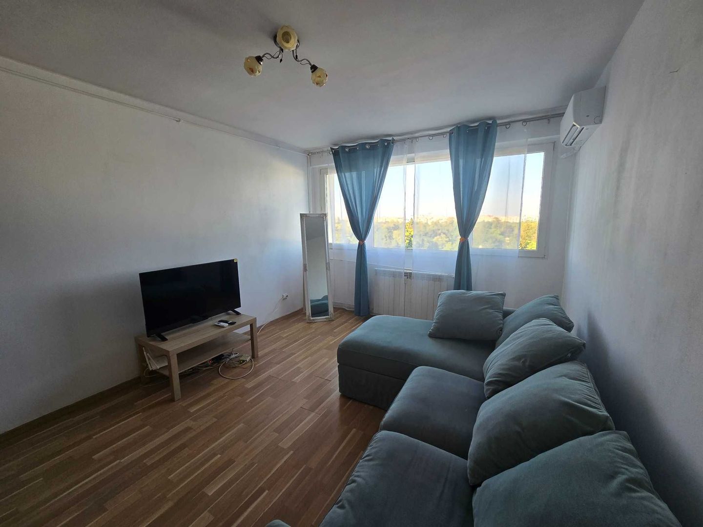 Apartament 2 camere de închiriat Eroii Revoluției - Poză 1