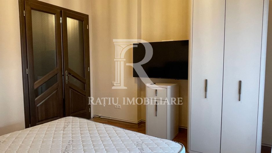 Proprietate Exclusivistă | Apartament la Casă | Ultracentral | Oradea - Poză 12