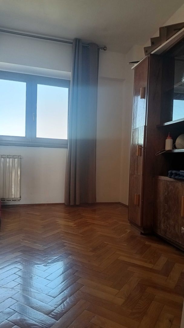 De vanzare Apartament 4 camere Stirbei Voda, ULTRACENTRAL - Poză 5